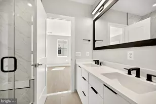 158 N Lee, Falls Church, VA 22046 - Photo 39