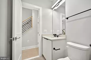 158 N Lee, Falls Church, VA 22046 - Photo 11