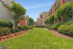 444 Broad St, Falls Church, VA 22046 - Photo 27