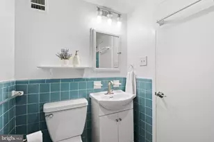 200 N Maple Ave, Falls Church, VA 22046 - Photo 33