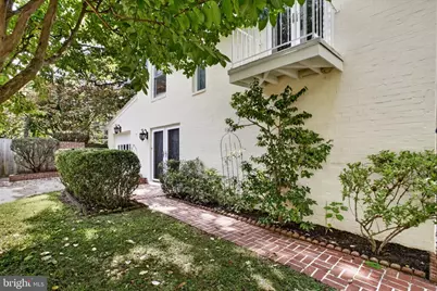 201 Garden Court, Falls Church, VA 22046 - Photo 41