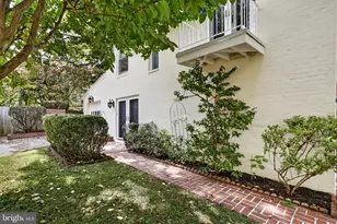201 Garden Ct, Falls Church, VA 22046 - Photo 41