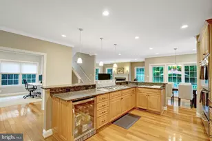 117 W George Mason Rd, Falls Church, VA 22046 - Photo 17