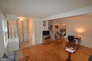 345 James St, Falls Church, VA 22046 - Photo 3