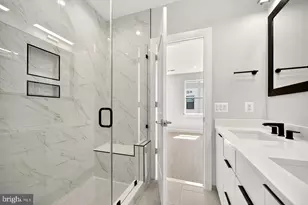 158 N Lee, Falls Church, VA 22046 - Photo 37