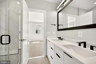 158 N Lee, Falls Church, VA 22046 - Photo 39