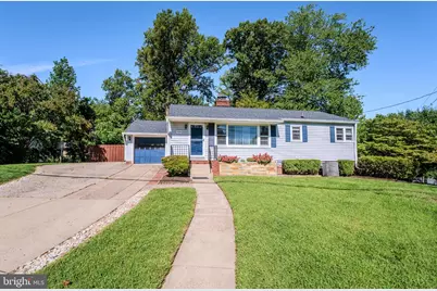 998 N Roosevelt Street, Falls Church, VA 22046 - Photo 1
