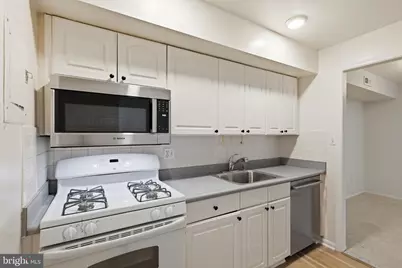 124 Haycock Road #C-2, Falls Church, VA 22046 - Photo 7