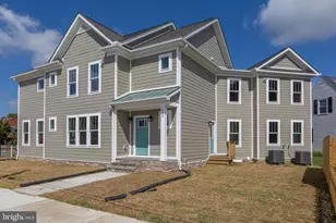 613 Kenmore Ave, Fredericksburg, VA 22401 - Photo 1