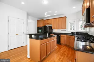 1002 Dorthea Ct, Fredericksburg, VA 22401 - Photo 5