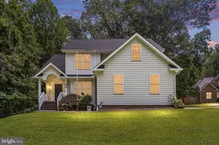 199 Stonewall Dr, Fredericksburg, VA 22401 - Photo 1