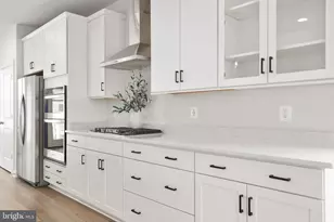 301 Willis St, Fredericksburg, VA 22401 - Photo 13