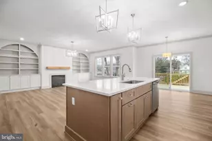 1409 Brent St, Fredericksburg, VA 22401 - Photo 9