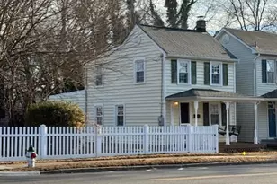 1813 Washington Ave, Fredericksburg, VA 22401 - Photo 1