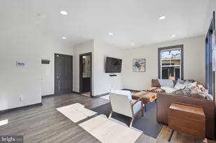 121 Kinross Ln, Fredericksburg, VA 22401 - Photo 5