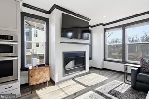 121 Kinross Ln, Fredericksburg, VA 22401 - Photo 9