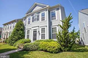 1205 Saunders Dr, Fredericksburg, VA 22401 - Photo 3