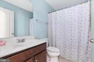 1216 Hudgins Farm Cir, Fredericksburg, VA 22408 - Photo 25