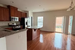 1124 Oakwood St, Fredericksburg, VA 22401 - Photo 3