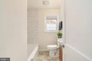 611 Bunker Hill St, Fredericksburg, VA 22401 - Photo 13