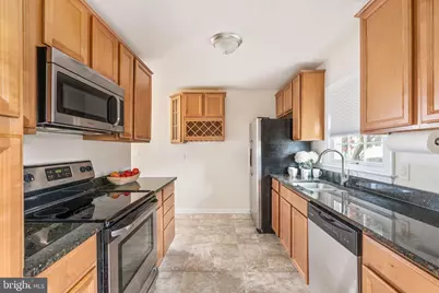 611 Bunker Hill Street, Fredericksburg, VA 22401 - Photo 9