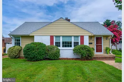 611 Bunker Hill Street, Fredericksburg, VA 22401 - Photo 1