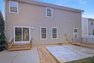 1020 Bakersfield Ln, Fredericksburg, VA 22401 - Photo 5