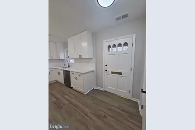 407 Greenbrier Court #407, Fredericksburg, VA 22401 - Photo 5