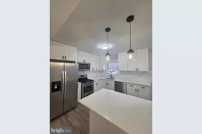 407 Greenbrier Court #407, Fredericksburg, VA 22401 - Photo 3