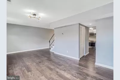 330 Brock Square, Fredericksburg, VA 22401 - Photo 9