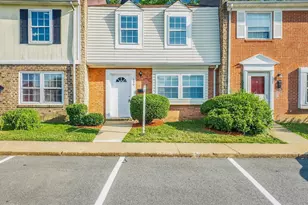 330 Brock Square, Fredericksburg, VA 22401 - Photo 7