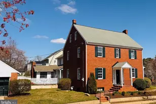 901 Monroe St, Fredericksburg, VA 22401 - Photo 3