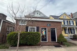 1004 Prince Edward St, Fredericksburg, VA 22401 - Photo 1