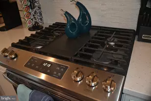 1015 Rampart Dr, Fredericksburg, VA 22401 - Photo 5