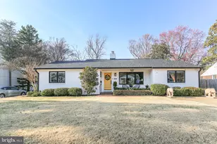 1313 Dandridge St, Fredericksburg, VA 22401 - Photo 1