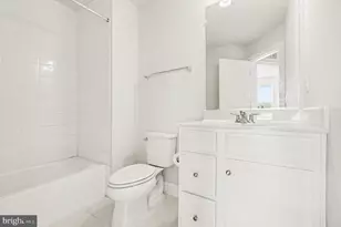 1802 Briscoe Ln, Fredericksburg, VA 22401 - Photo 11