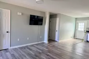 408 South St, Fredericksburg, VA 22401 - Photo 3