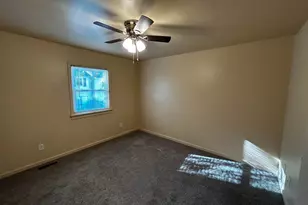 220 Ivanhoe Ct, Fredericksburg, VA 22401 - Photo 7