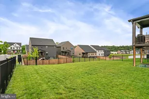 1507 Rampart Dr, Fredericksburg, VA 22401 - Photo 9