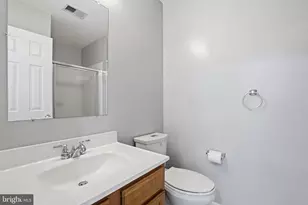 1107 Hampton St, Fredericksburg, VA 22401 - Photo 9