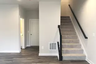 277 Willis St, Fredericksburg, VA 22401 - Photo 9