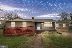 1306 Cardwell St, Fredericksburg, VA 22401 - Photo 9