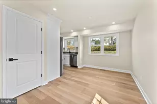 221 Morningside Dr, Fredericksburg, VA 22401 - Photo 11