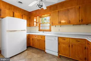 1329 Brent St, Fredericksburg, VA 22401 - Photo 17