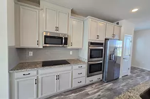 2208 Shadmoor Dr, Fredericksburg, VA 22401 - Photo 7