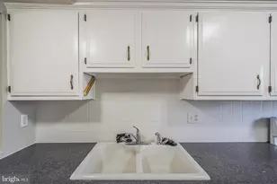 2420 Lafayette Blvd, Fredericksburg, VA 22401 - Photo 11
