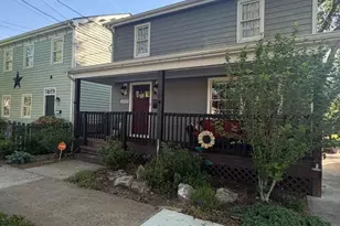 209 Prince Edward St, Fredericksburg, VA 22401 - Photo 3