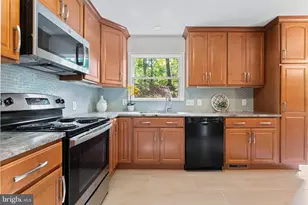 214 Braehead Dr, Fredericksburg, VA 22401 - Photo 11