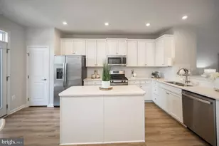 1103 Rampart Dr, Fredericksburg, VA 22401 - Photo 35