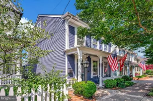 1102 Prince Edward St, Fredericksburg, VA 22401 - Photo 1